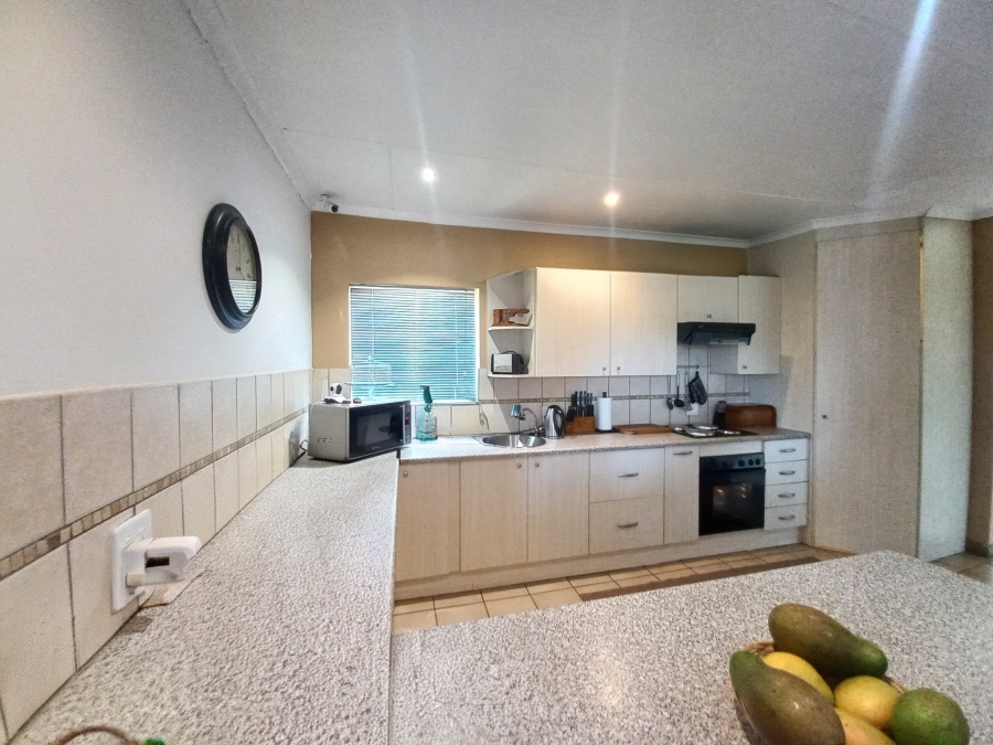 3 Bedroom Property for Sale in Safari Gardens North West